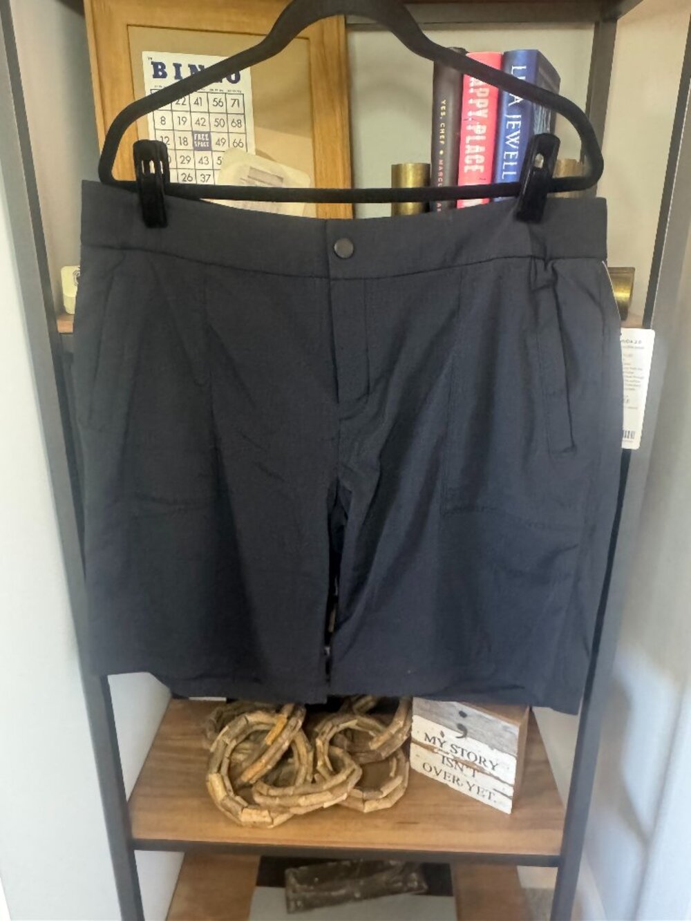 NWT Athleta "Trekkie Bermuda 2.0 " - Size 16